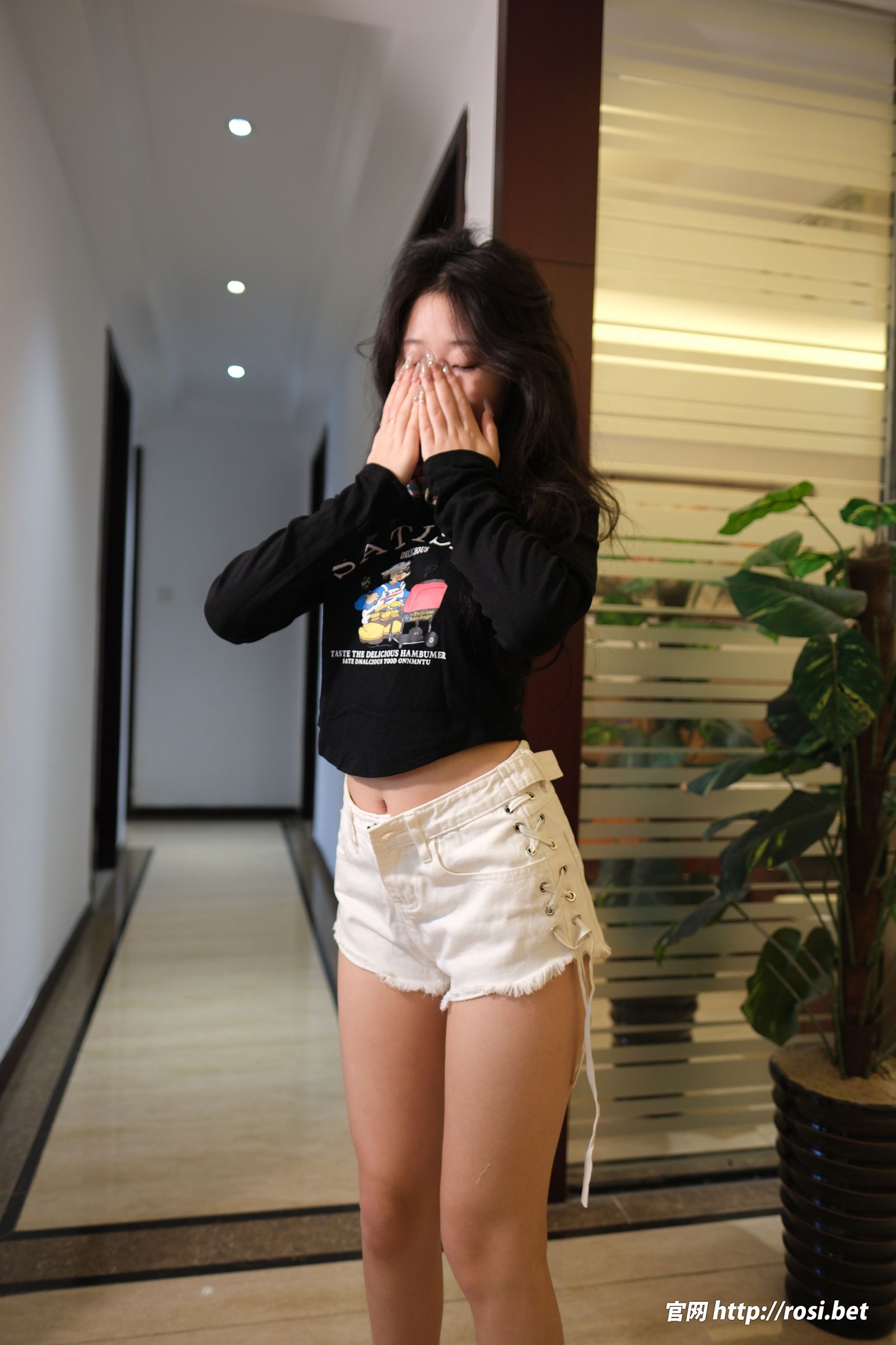 [ROSI美女图]2025.10.30 NO.5078-芭站网