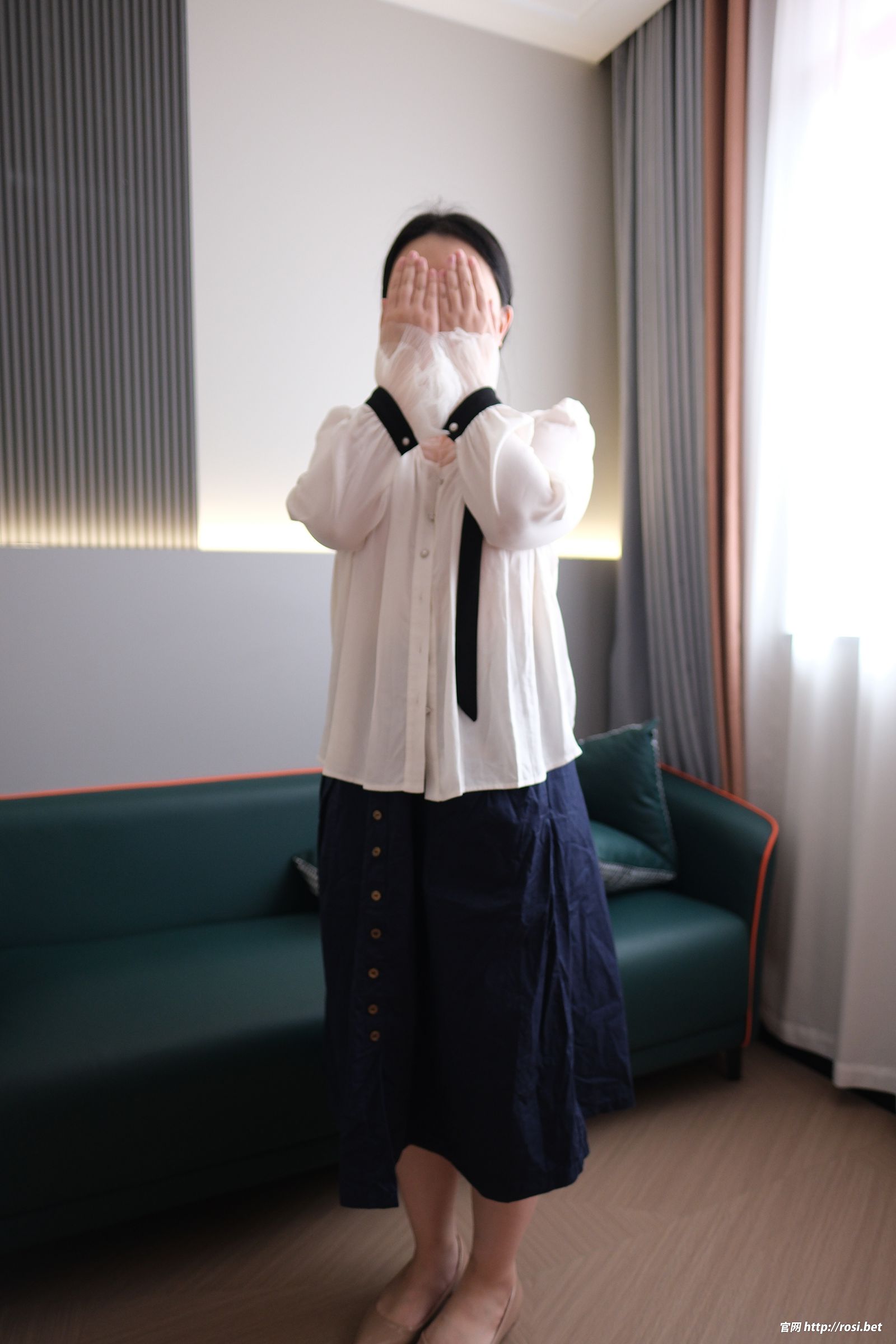 [ROSI美女图]2025.12.08 NO.5117-芭站网