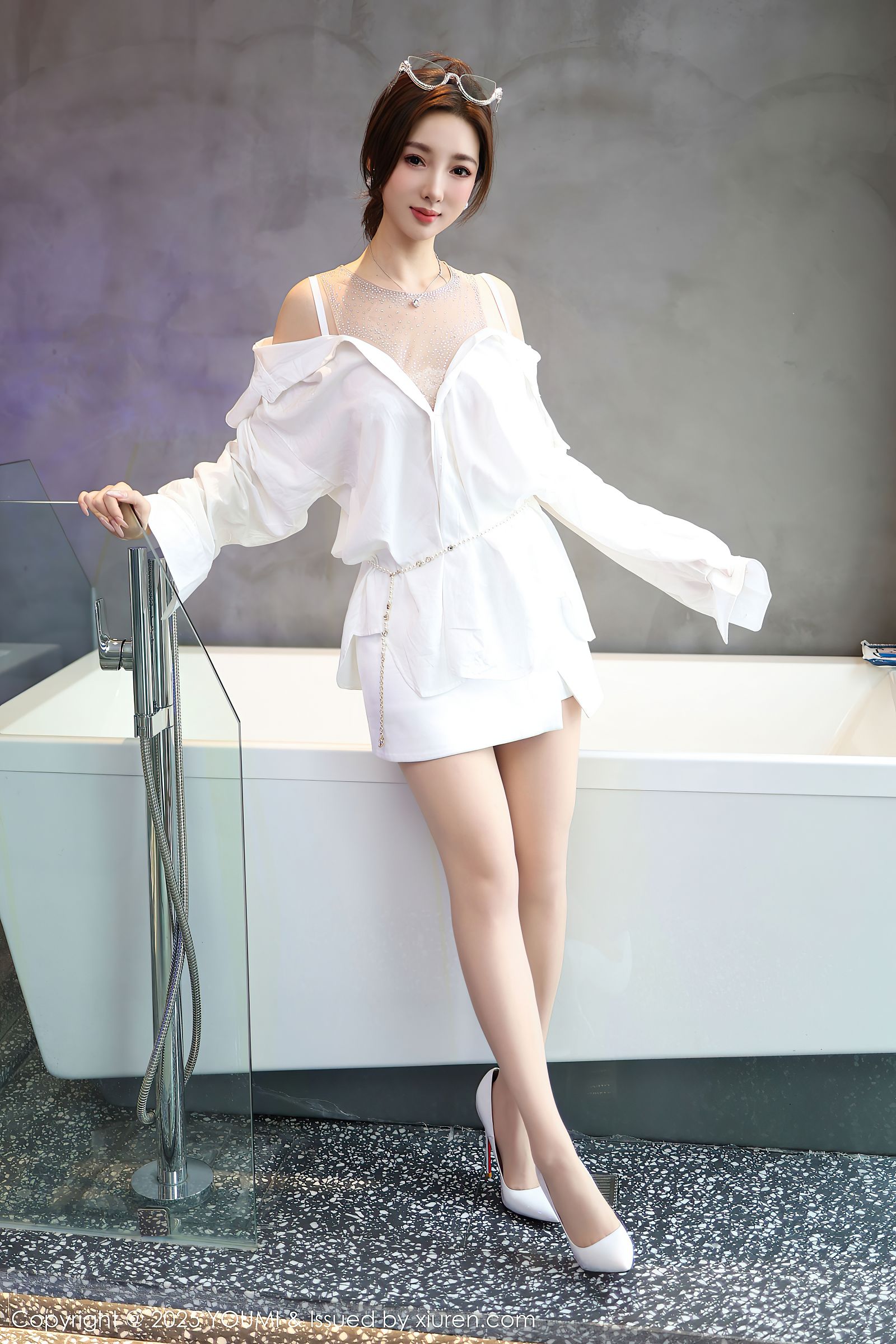 [尤蜜荟] 2025.11.07 NO.1177 Twins-桃桃-电鸽