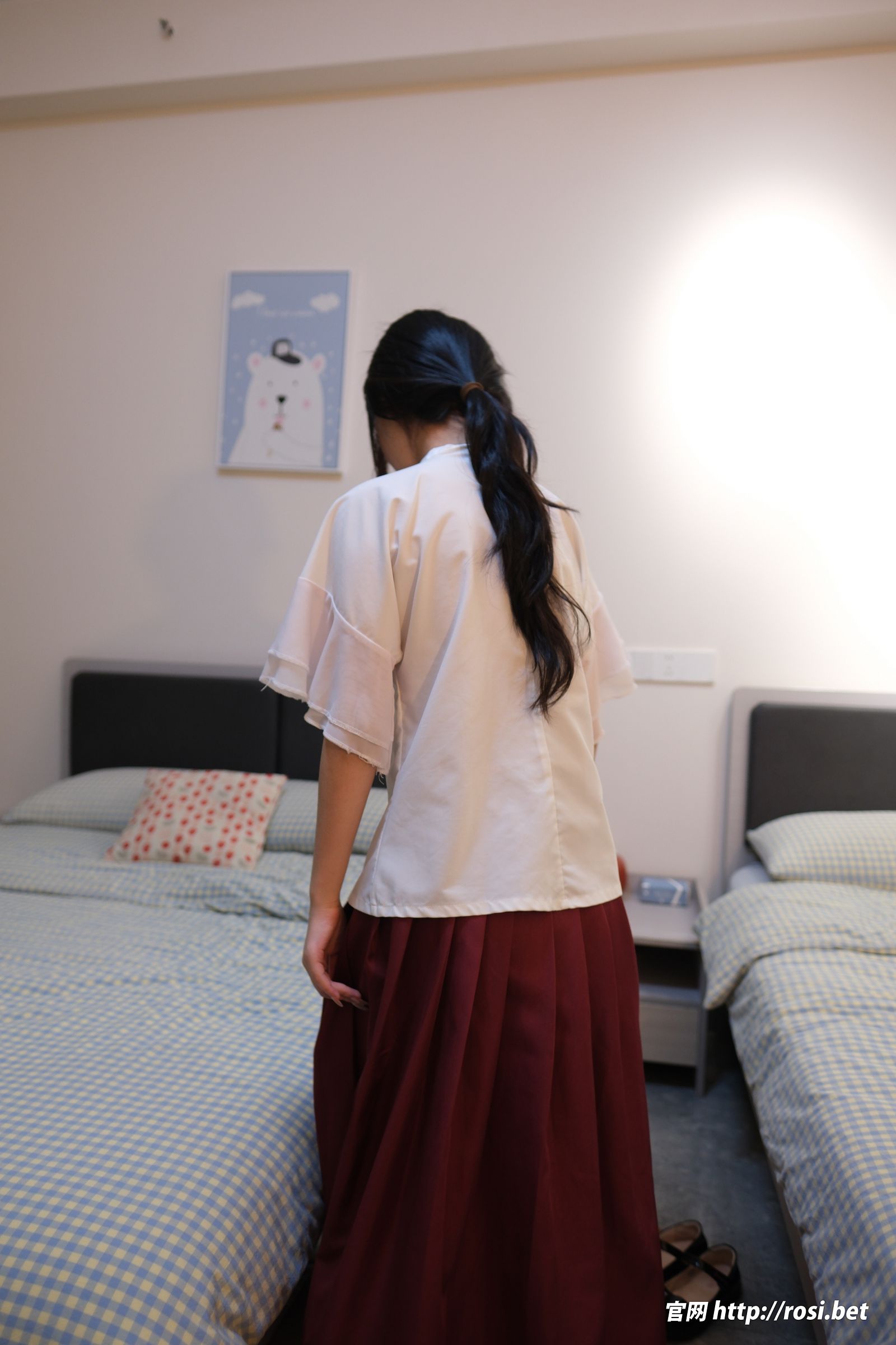 [ROSI美女图]2025.09.03 NO.5021-电鸽