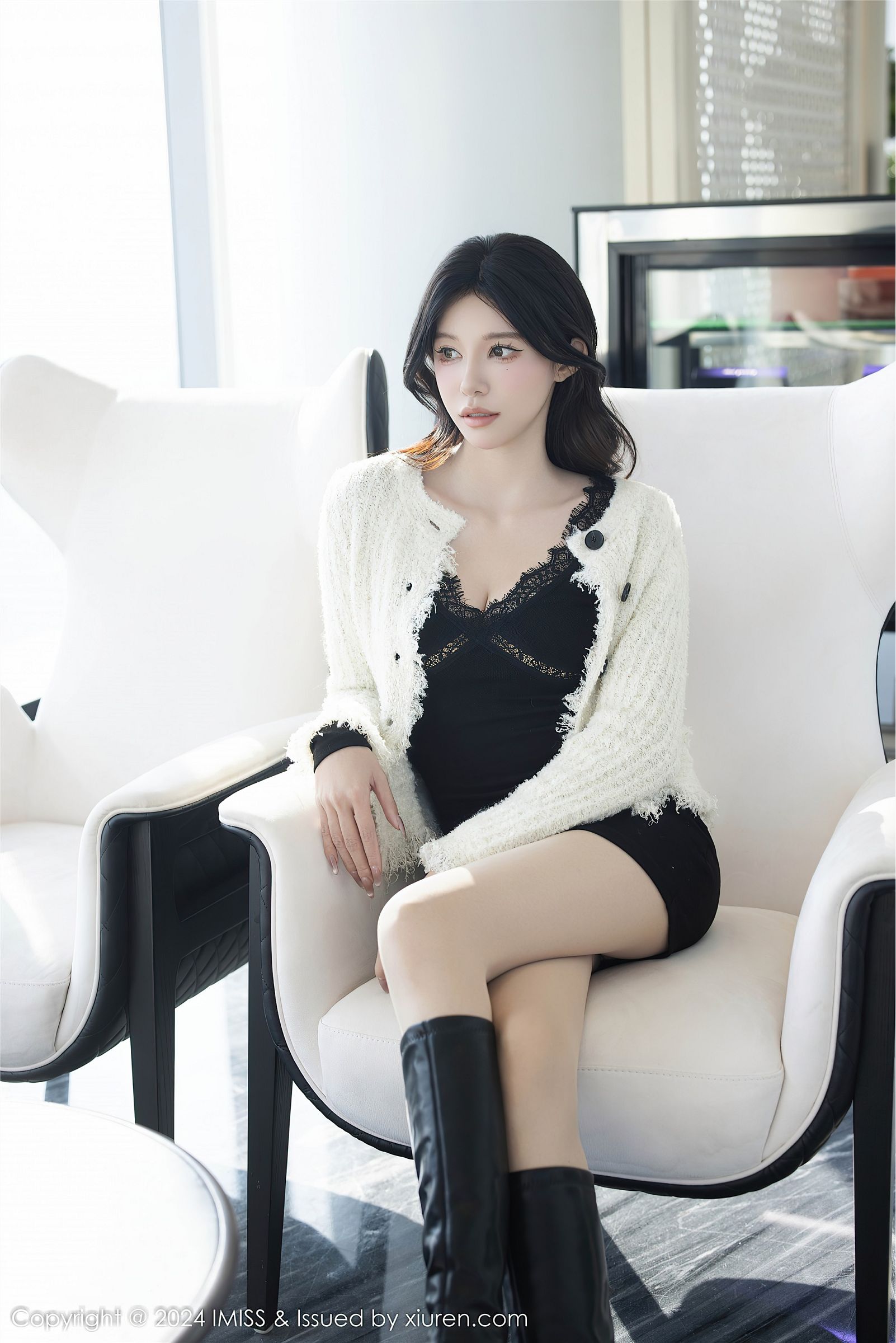 [IMISS爱蜜社美女] 2024.12.25 NO.780 泥鳅鳅-电鸽