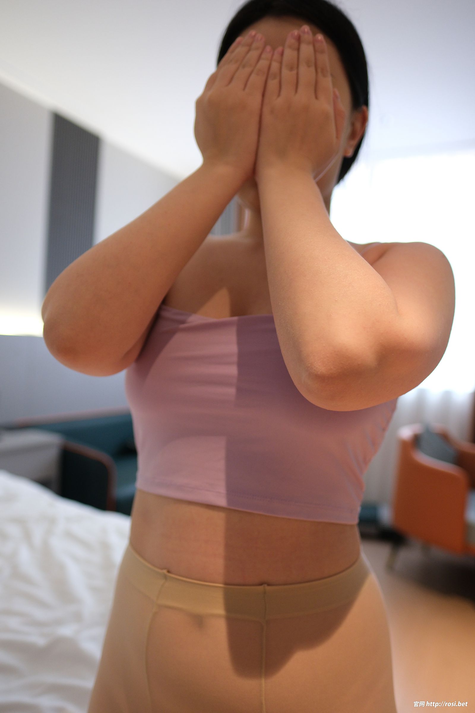 [ROSI美女图]2025.12.26 NO.5135-芭站网
