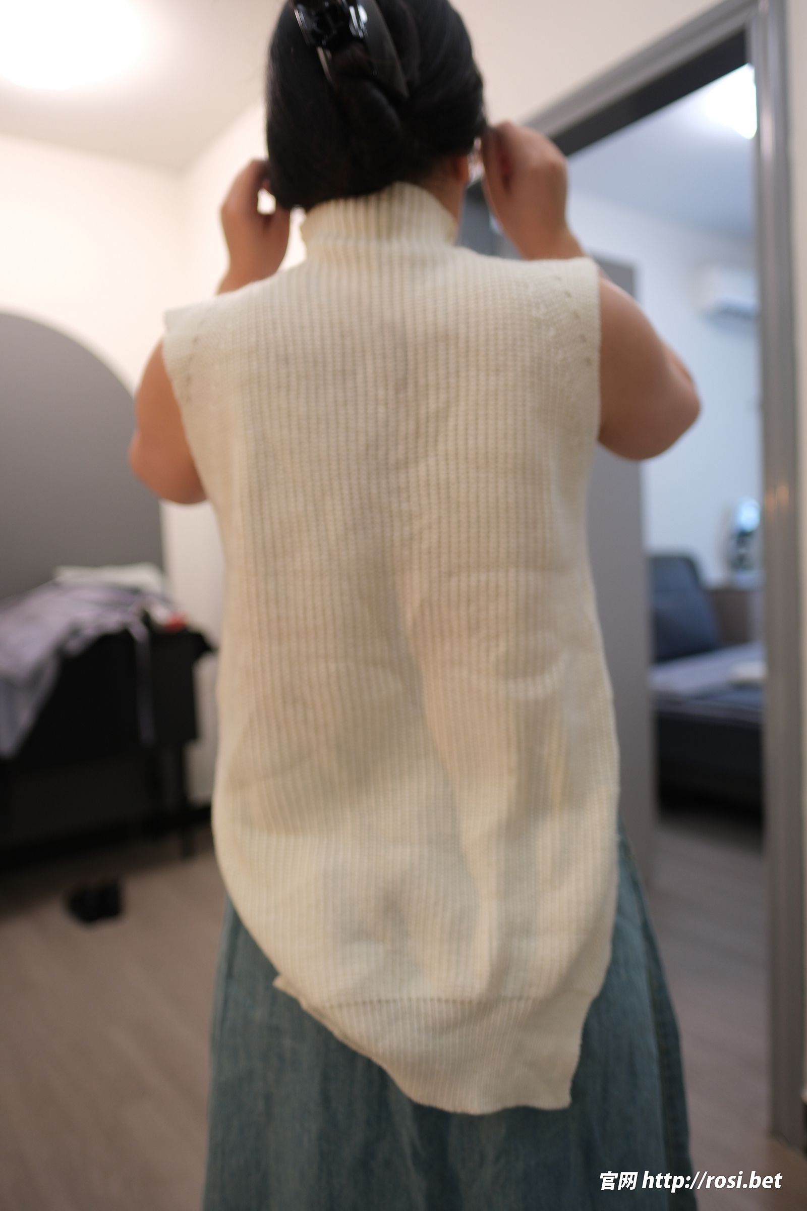 [ROSI美女图]2025.10.13 NO.5061-芭站网
