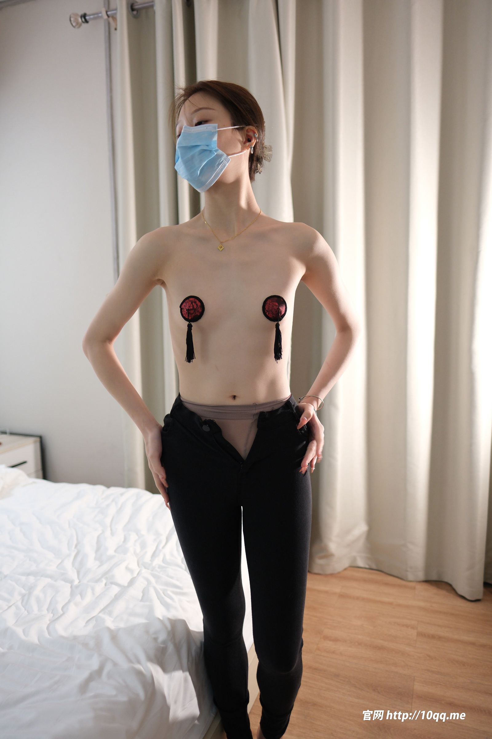 [ROSI美女图]口罩系列 2024.12.17 NO.3110-电鸽