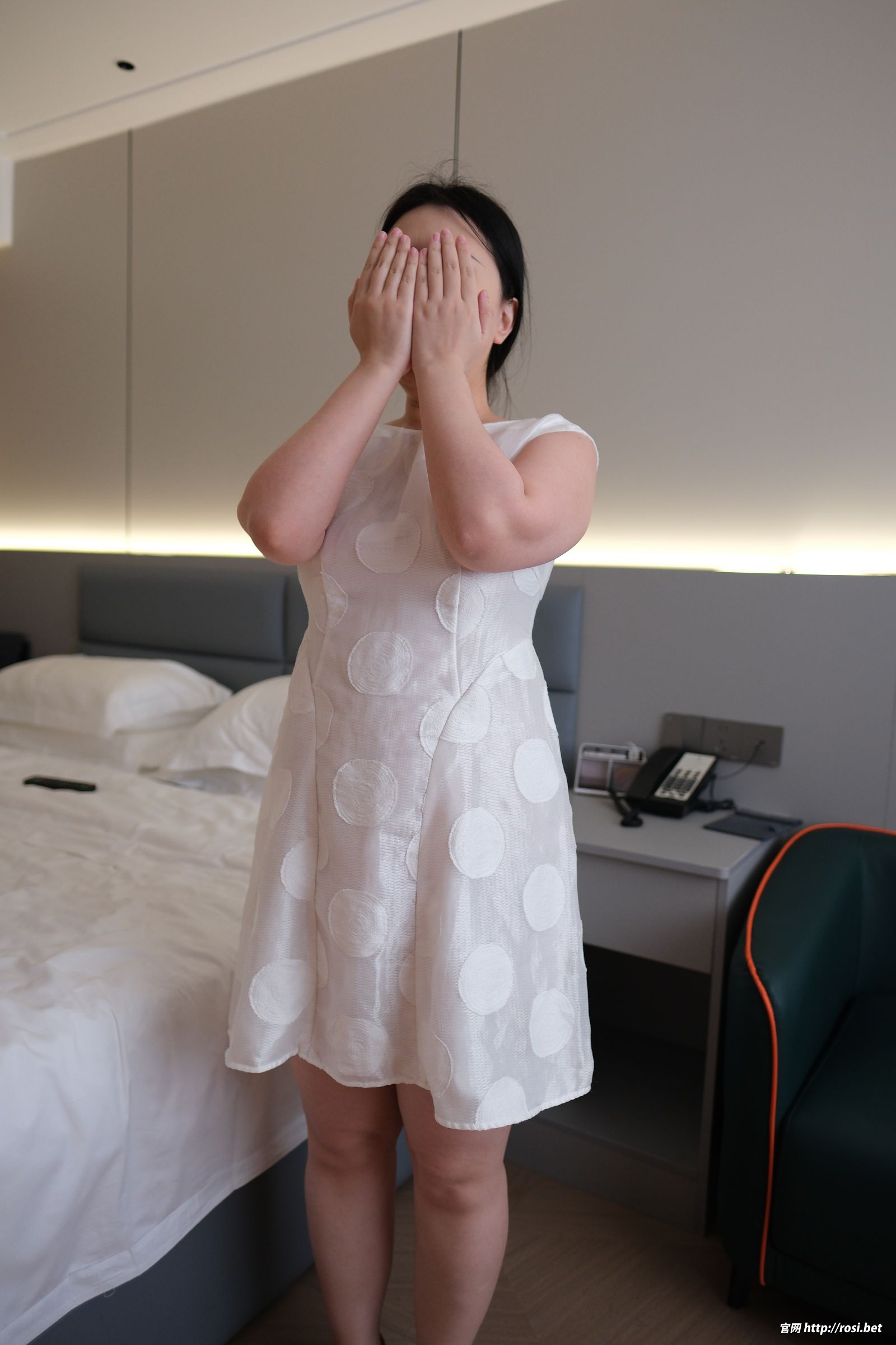 [ROSI美女图]2025.12.22 NO.5131-芭站网