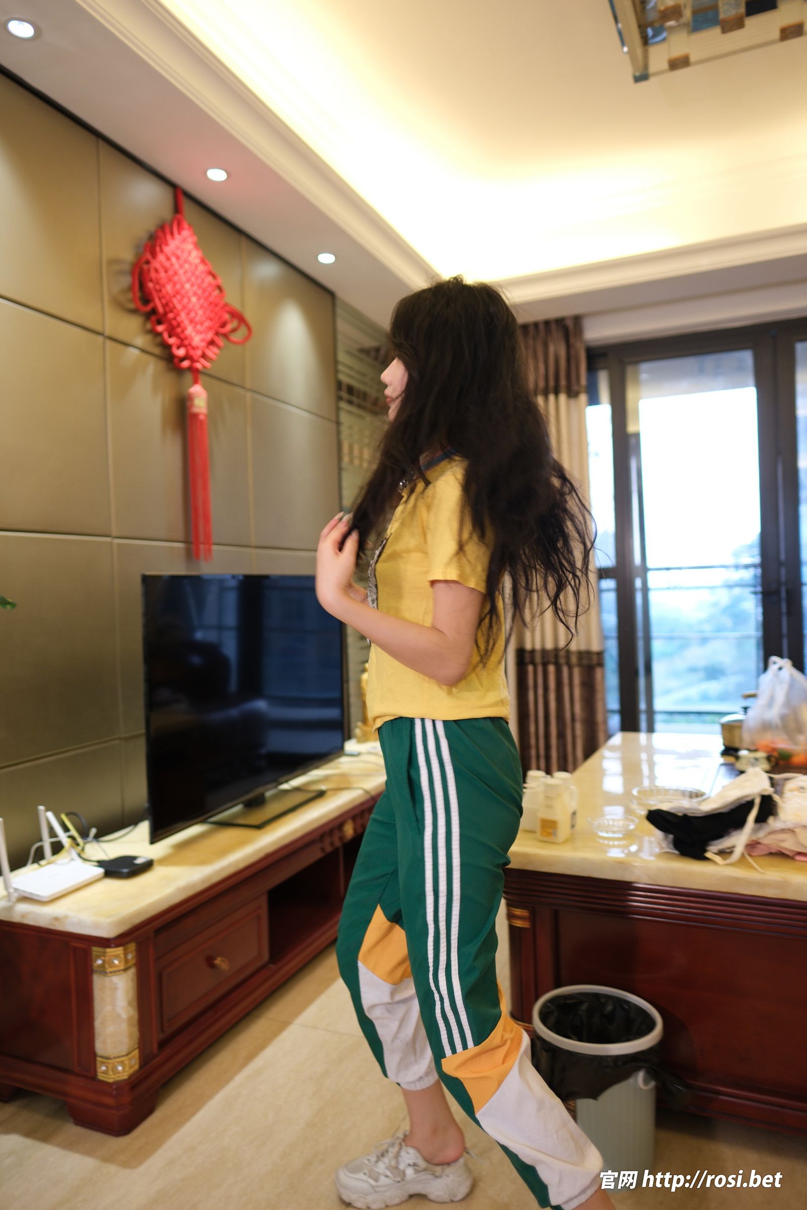 [ROSI美女图]2025.10.25 NO.5073-芭站网