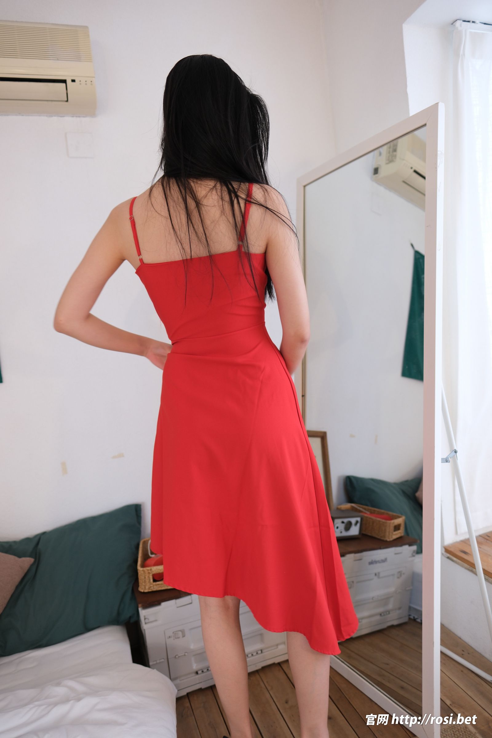 [ROSI美女图]2025.11.09 NO.5088-芭站网