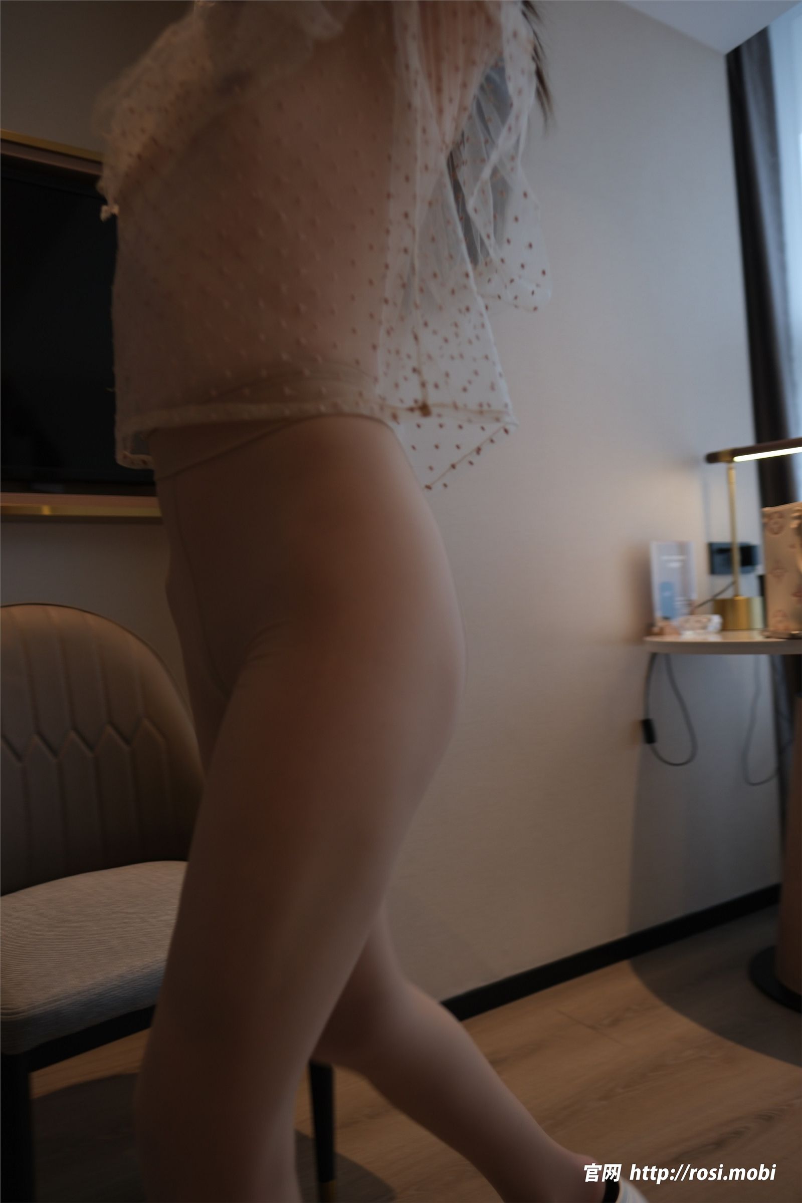 [ROSI美女图]2025.02.08 NO.4814-慕色阁