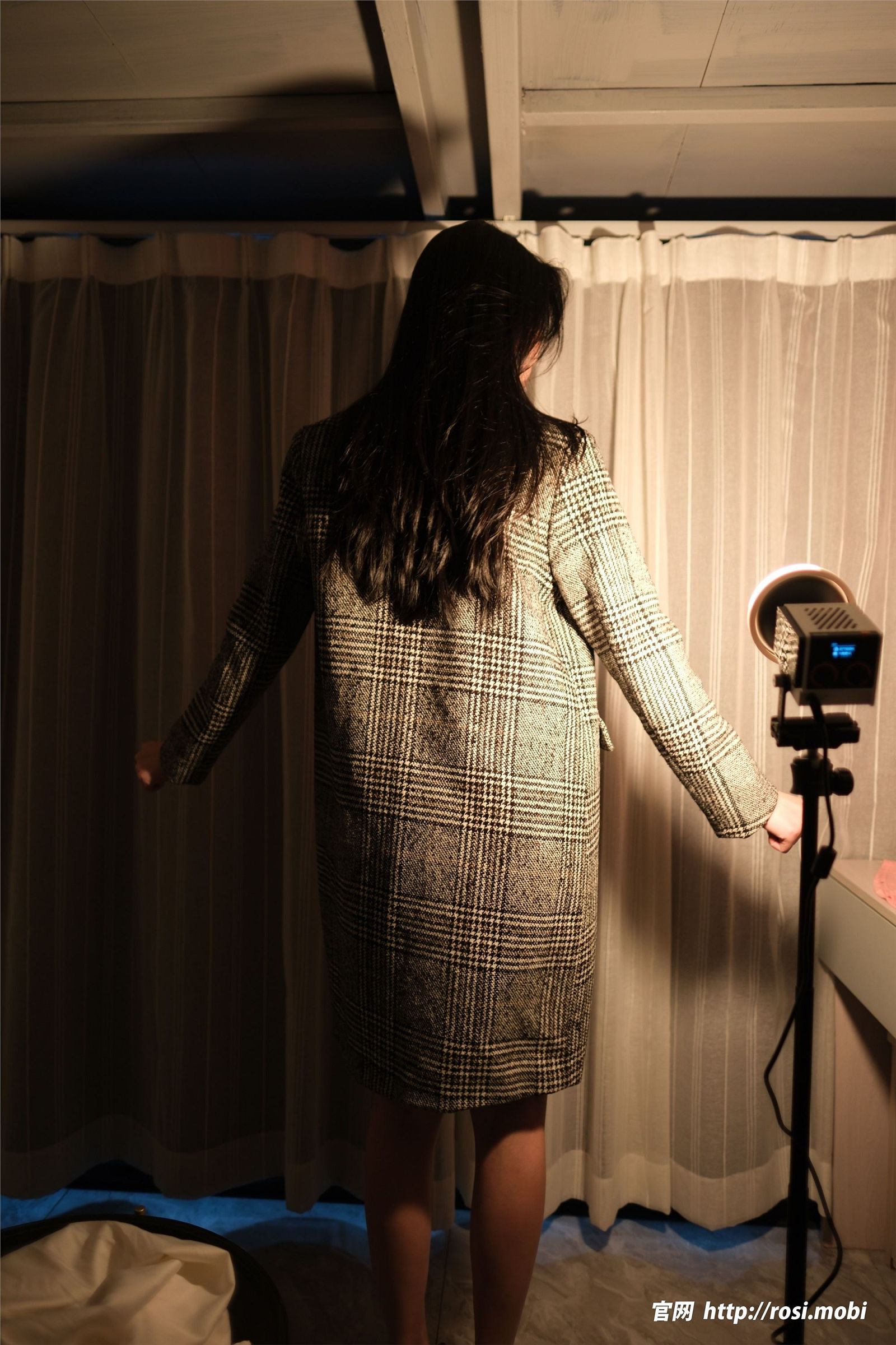 [ROSI美女图]2025.07.10 NO.4966-电鸽