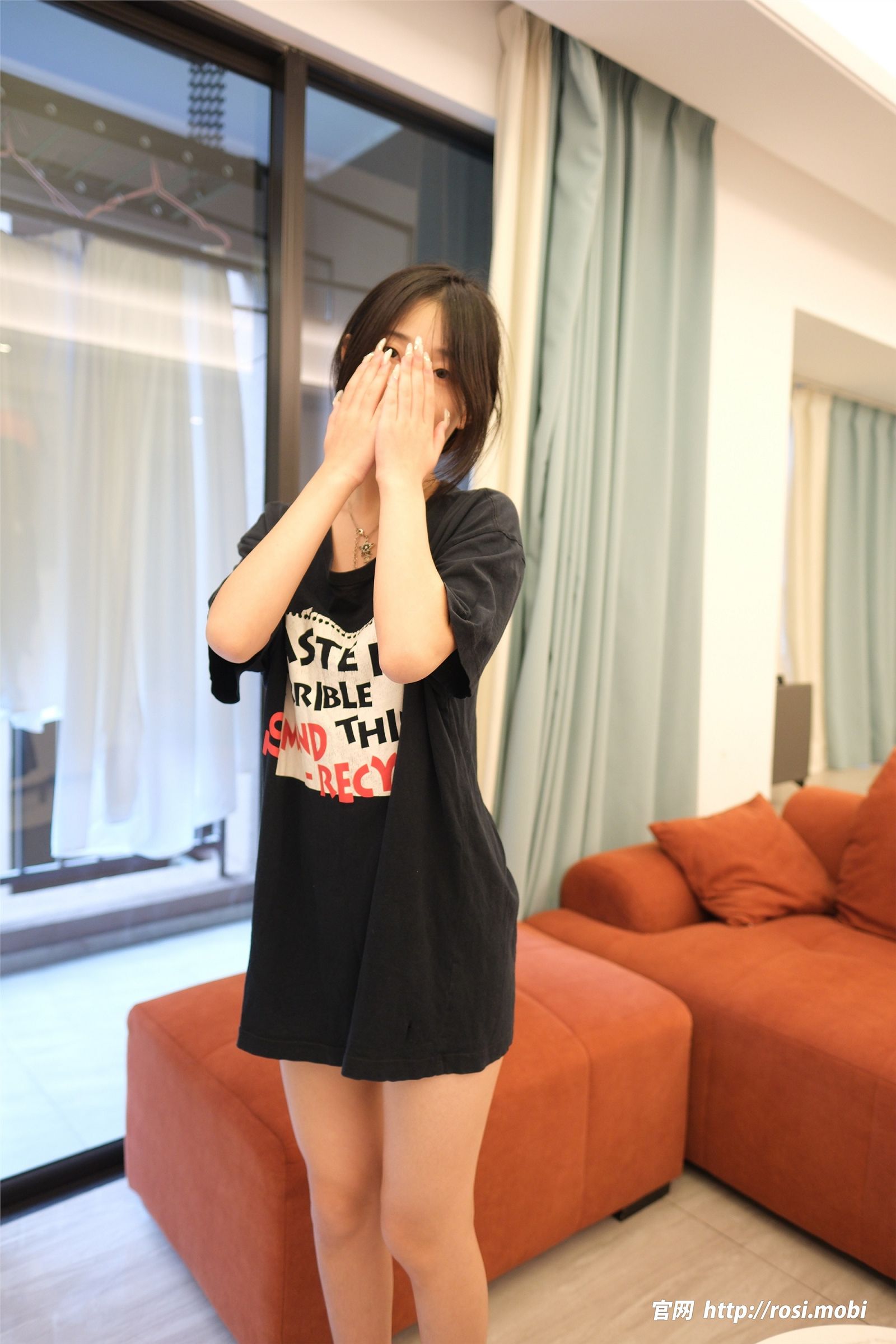 [ROSI美女图]2025.03.07 NO.4841-电鸽